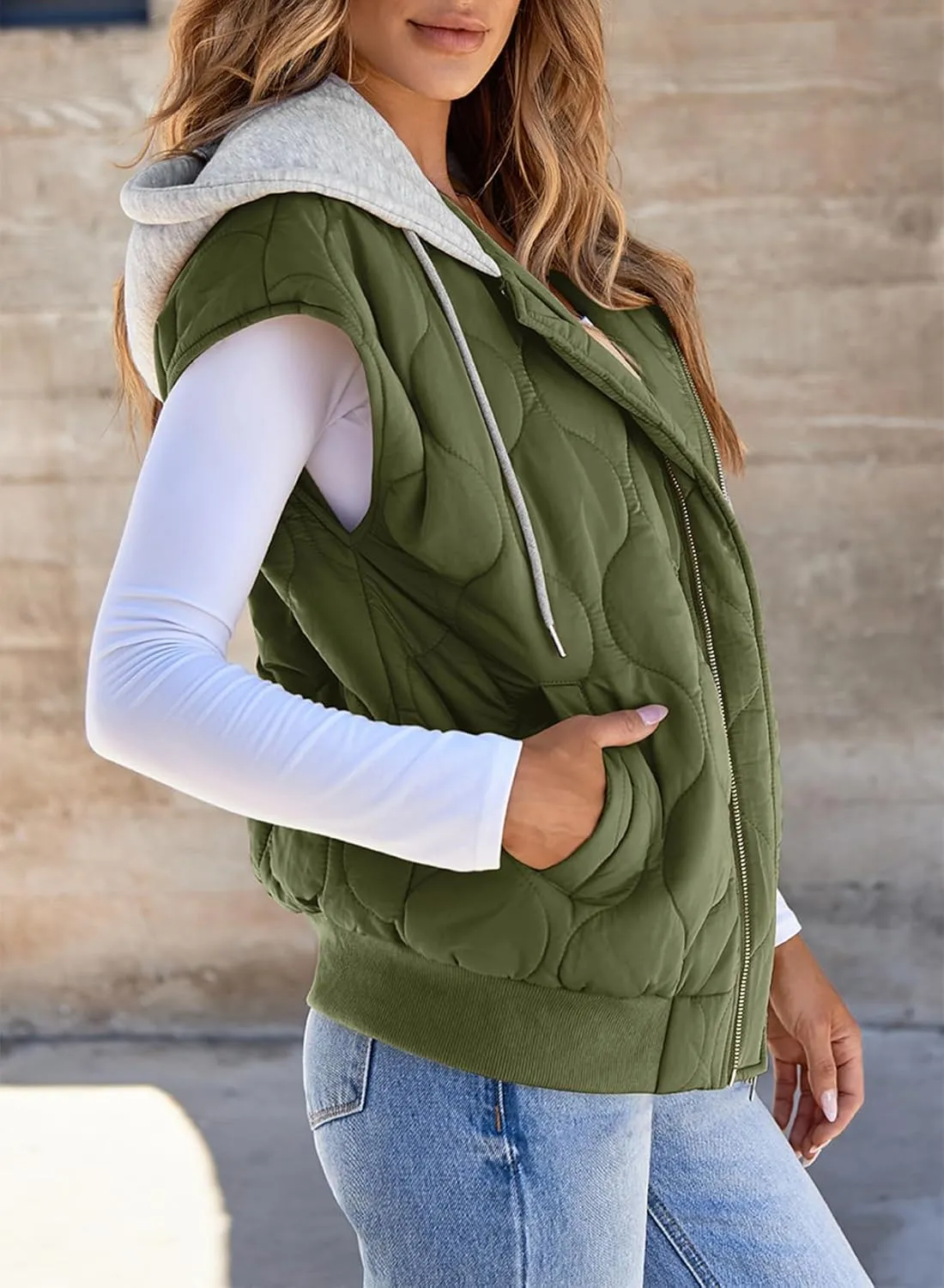 EVALESS Hooded Puffer Vest Women 2024 Zip Up Sleeveless Quilted Vests with Pockets