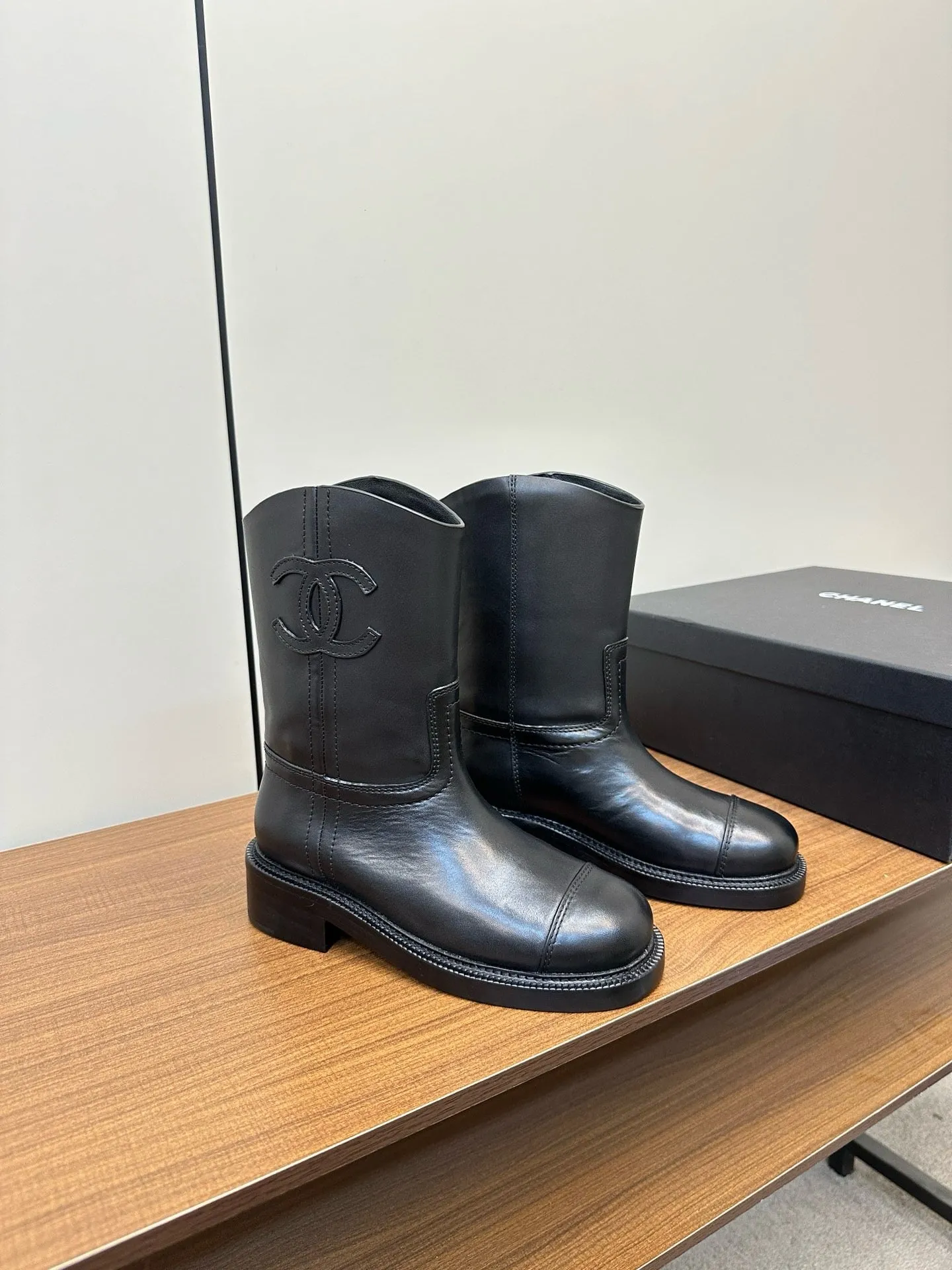 SE1452 CC Short Boots / Size5-10