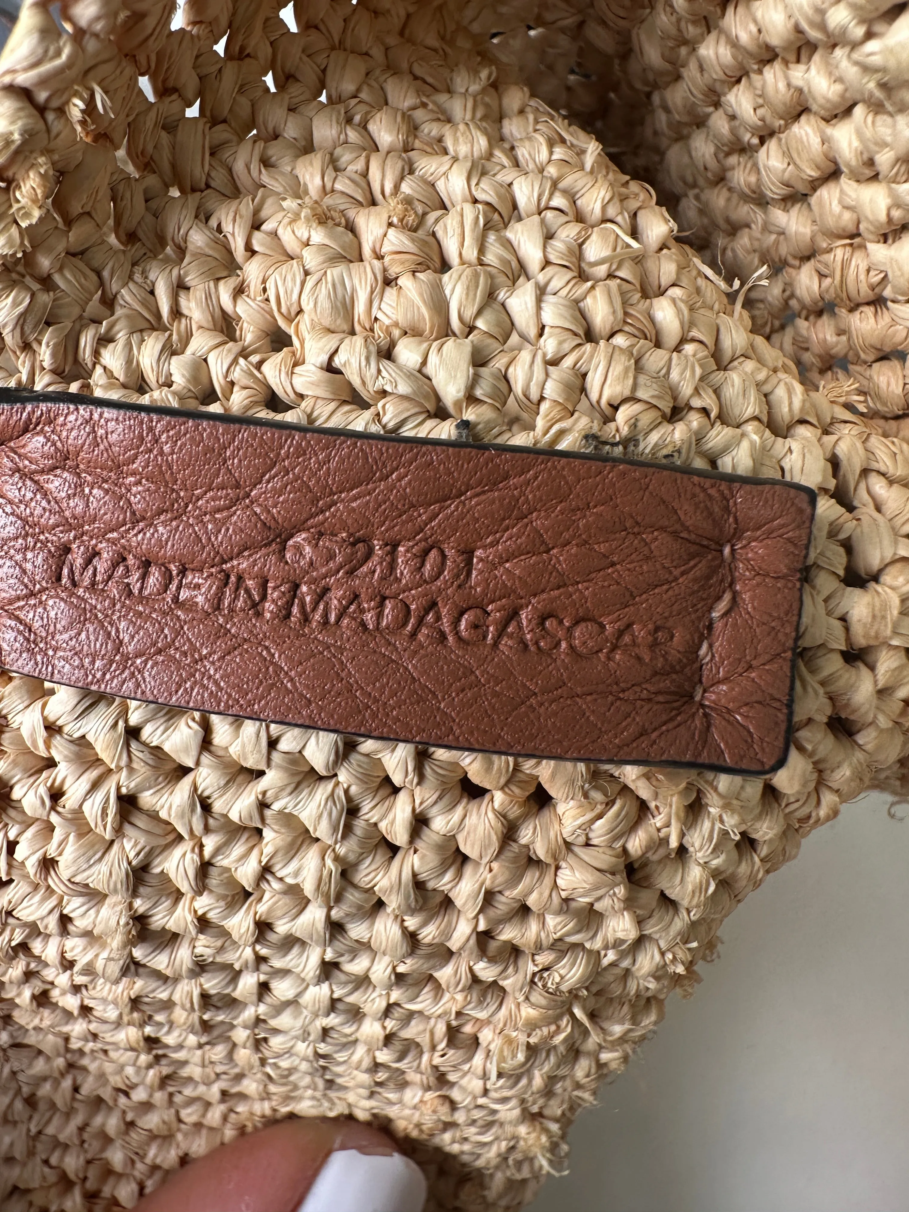 Slit bag in raffia and calfskin RRP £895